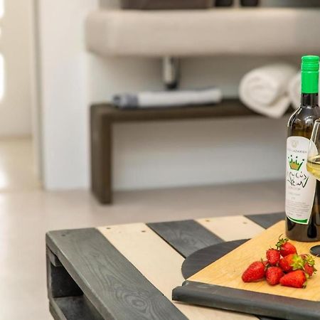 Blue Heart Luxury Suites Naxos City エクステリア 写真