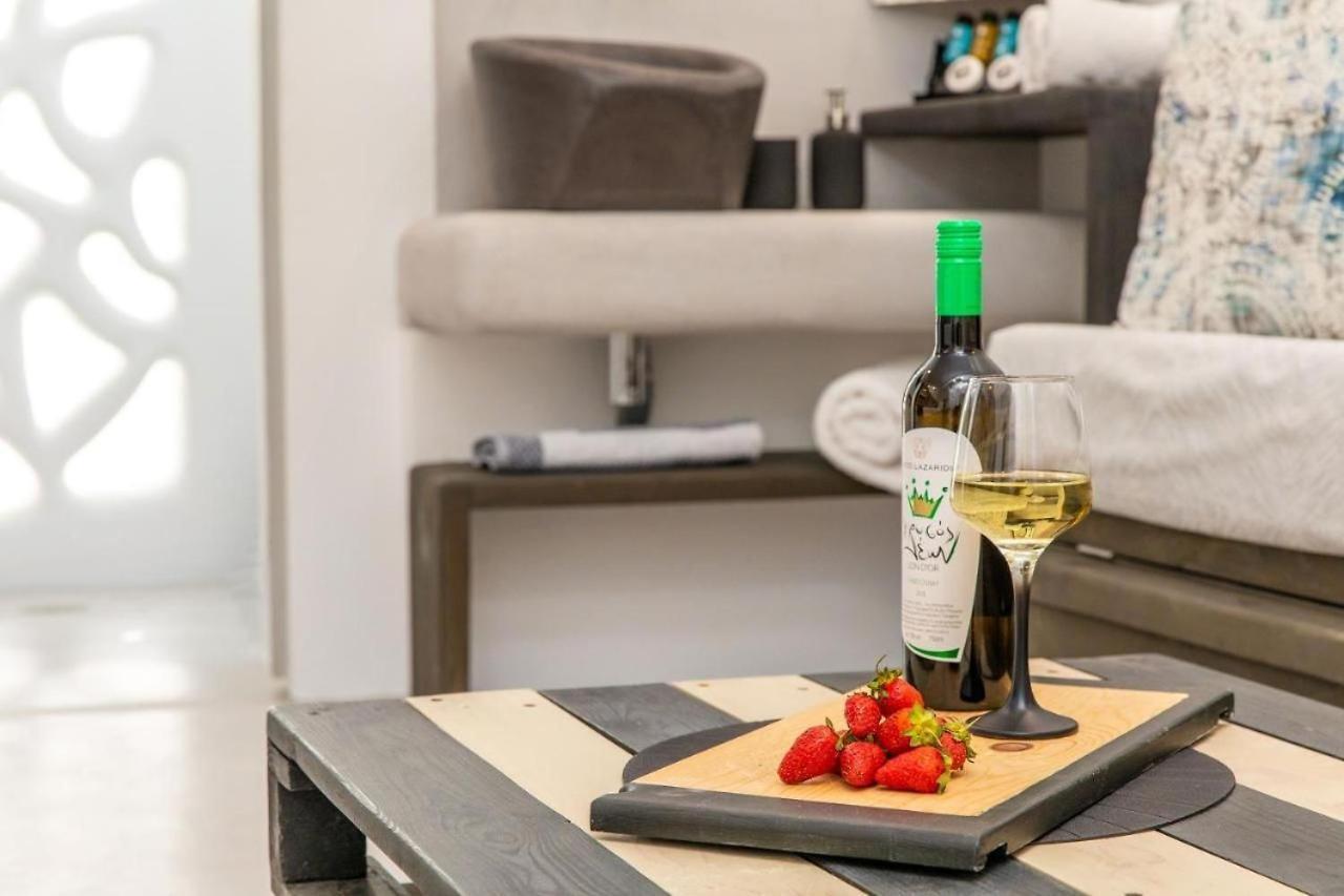 Blue Heart Luxury Suites Naxos City エクステリア 写真