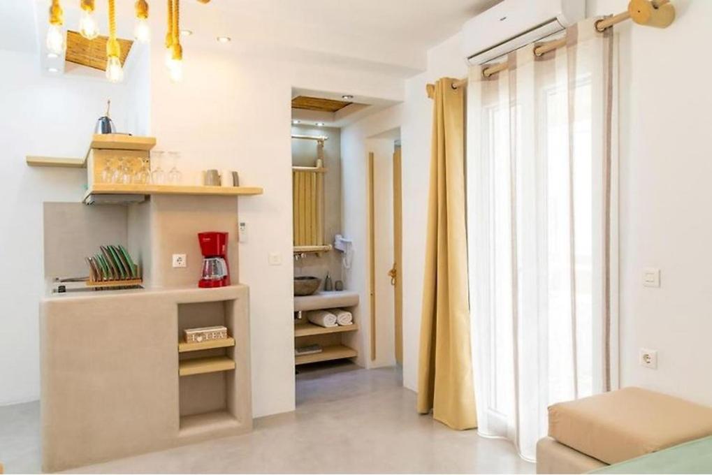 Blue Heart Luxury Suites Naxos City エクステリア 写真