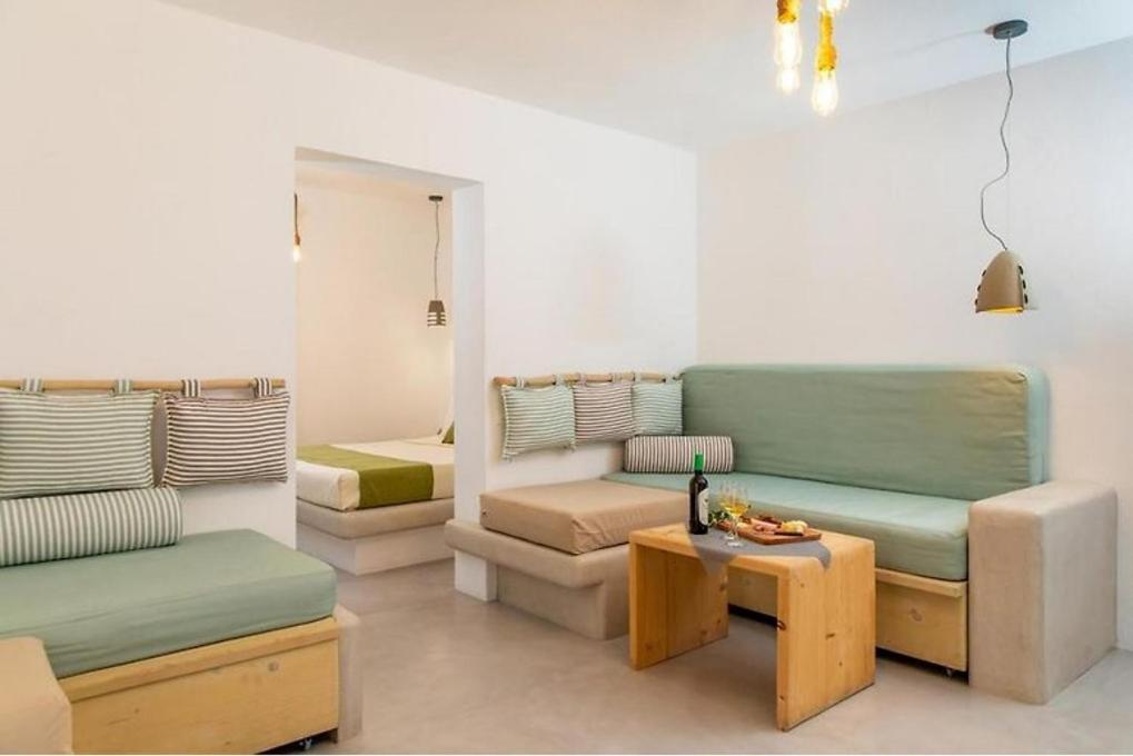Blue Heart Luxury Suites Naxos City エクステリア 写真