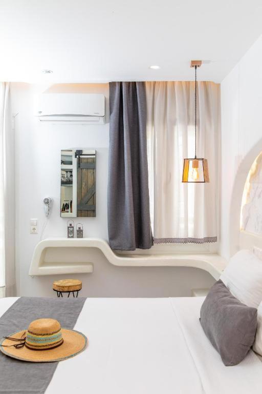 Blue Heart Luxury Suites Naxos City エクステリア 写真