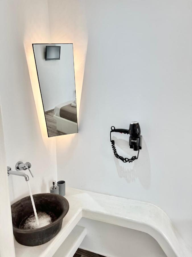 Blue Heart Luxury Suites Naxos City エクステリア 写真