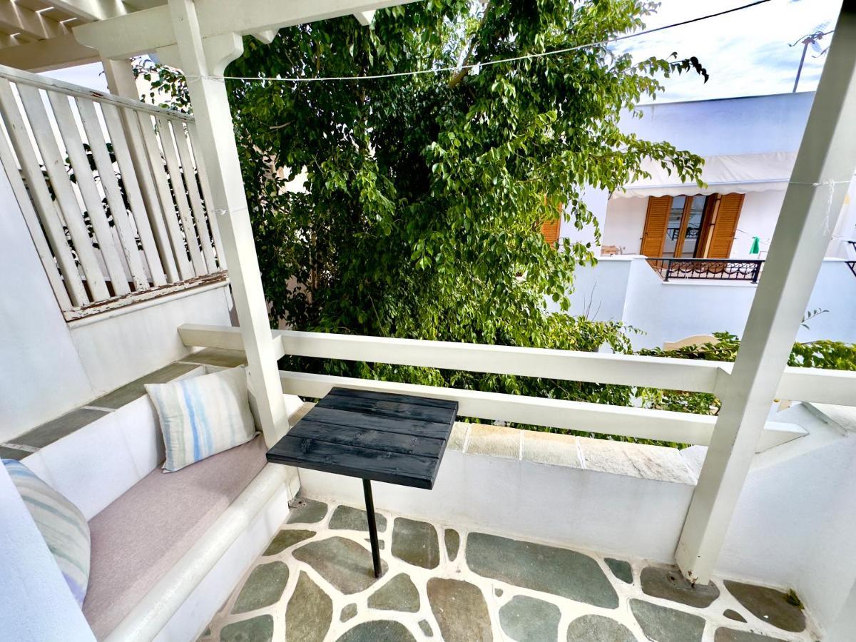Blue Heart Luxury Suites Naxos City エクステリア 写真